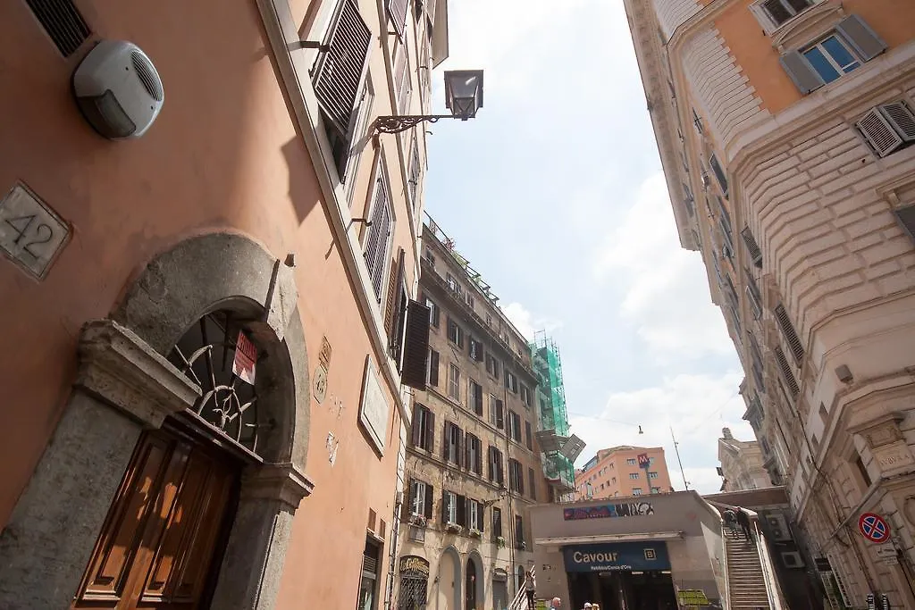 Rome Accommodation Leonina Apartment 펜션
