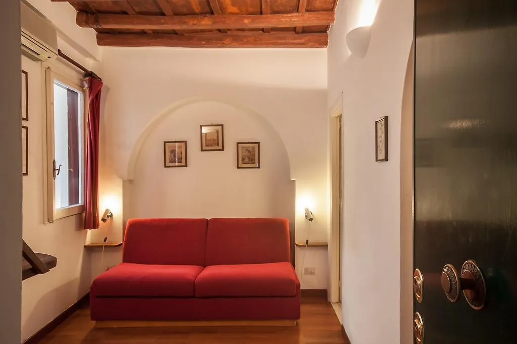Rome Accommodation Leonina Apartment 0*,  이탈리아